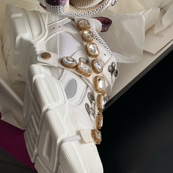 New Gucci Flashtrek white with stones size 39 with box and dust bag - Picture 11 of 12